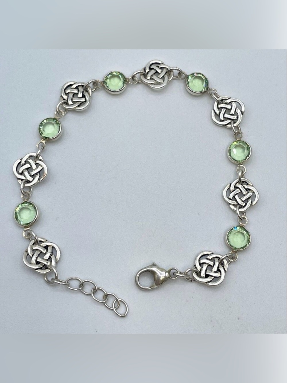 Ashleigh Falls Sterling Silver Green Cubic Zirconia Celtic Knot Chain Bracelet